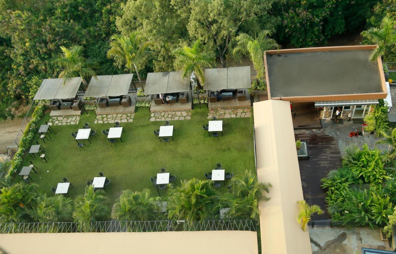 Kiriri Garden Hotel Bujumbura Bagian luar foto