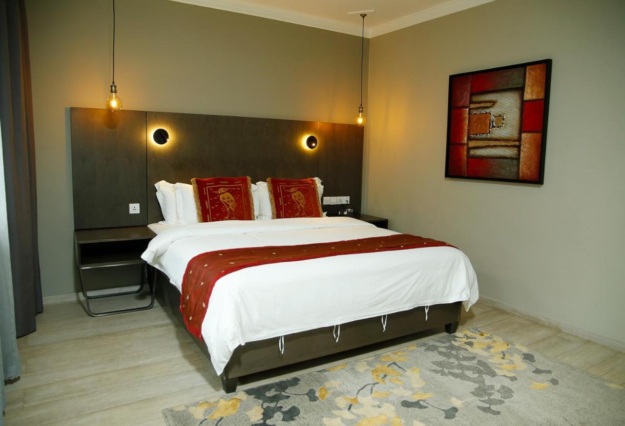 Kiriri Garden Hotel Bujumbura Bagian luar foto