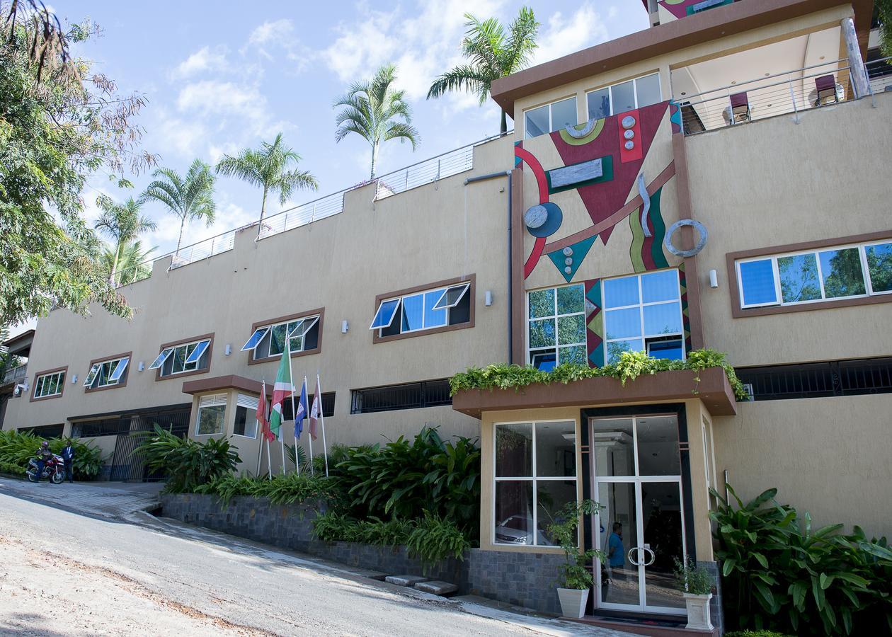 Kiriri Garden Hotel Bujumbura Bagian luar foto